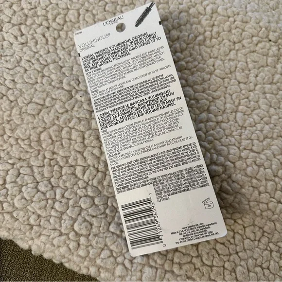 LOREAL Voluminous Mascara in Cobalt Blue - Picture 3 of 3